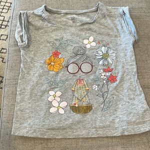 Girl flowers GAP tee